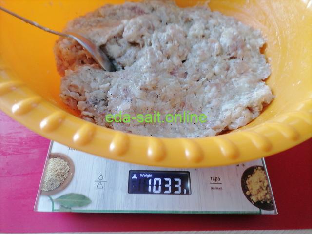Фарш из свинины и куриной грудки для тефтелей