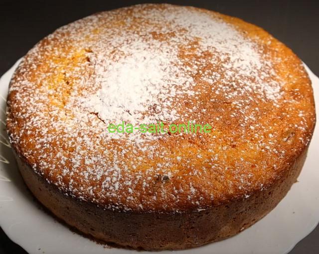 Морковный пирог с изюмом и черносливом