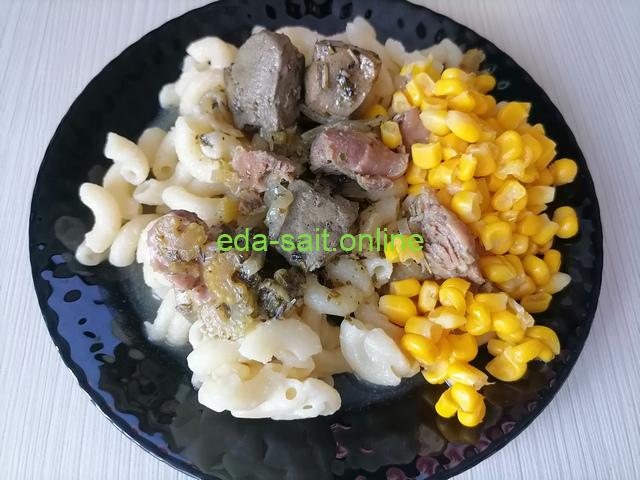 Печень с желудками, луком и сметаной пошаговый рецепт с фотографиями